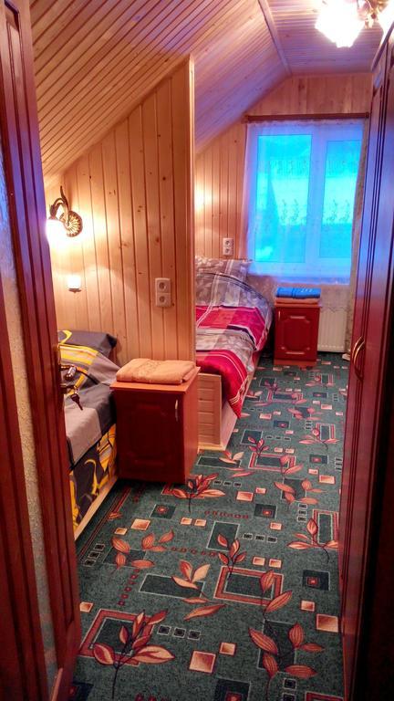 Cottage Ozerniy Lazeshchyna Δωμάτιο φωτογραφία