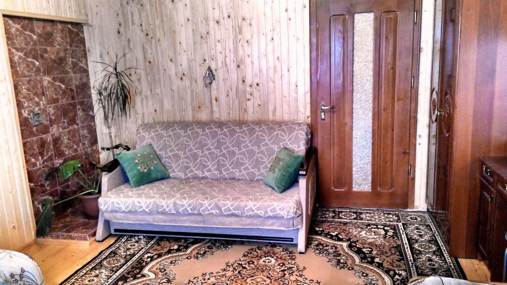 Cottage Ozerniy Lazeshchyna Δωμάτιο φωτογραφία